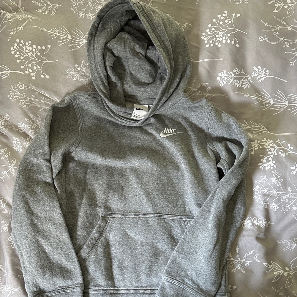 Nike Heather Gray Pullover Hoodie